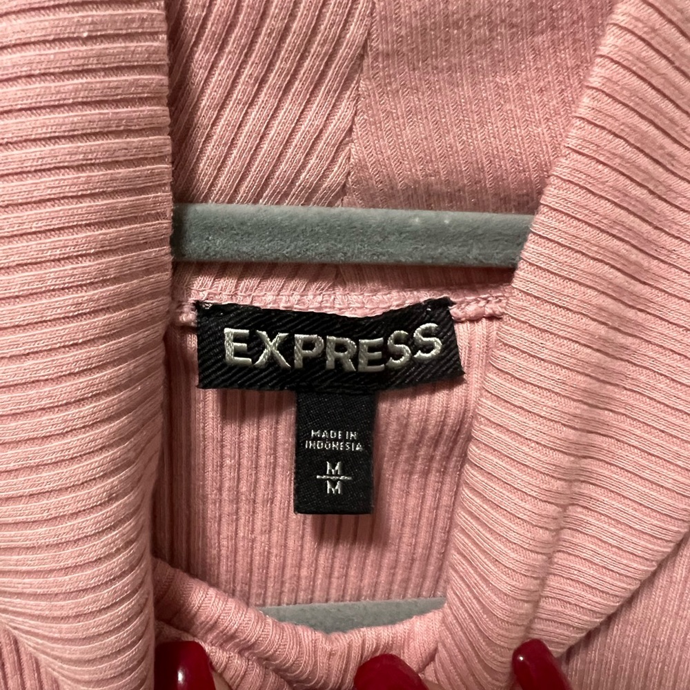 Express Ribbed Pink Top - Picture 2 of 6